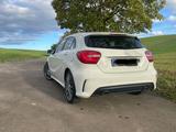 Mercedes-Benz A 180 AMG Line AMG Line - Mercedes-Benz A 180 mit Benzin-Antrieb: Leder, Limousine
