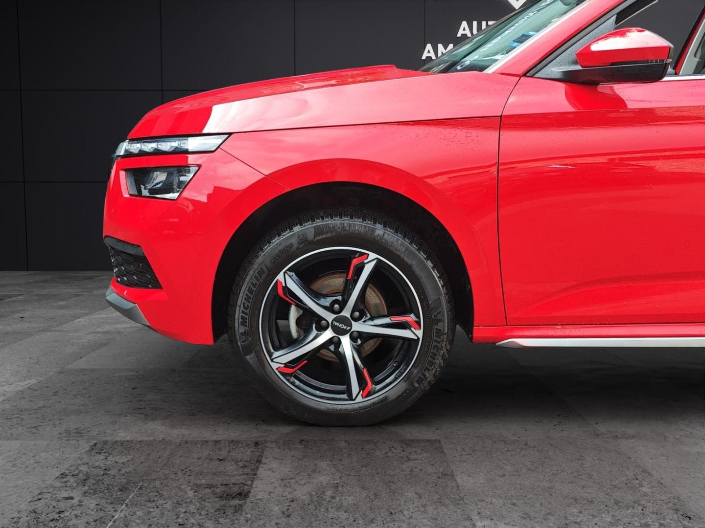 Skoda Kamiq Style LED ACC CarPlay SHZ 8-fach