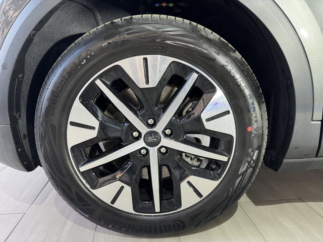 Ford Explorer Select AWD