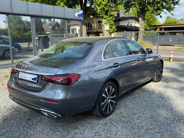 Mercedes E 300 - 6