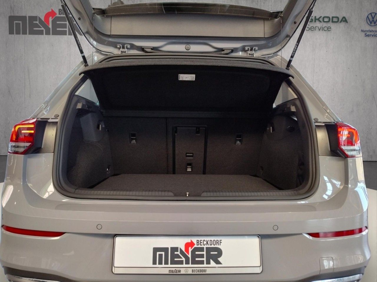 Golf MOVE 1.0 eTSI DSG Klima Navi