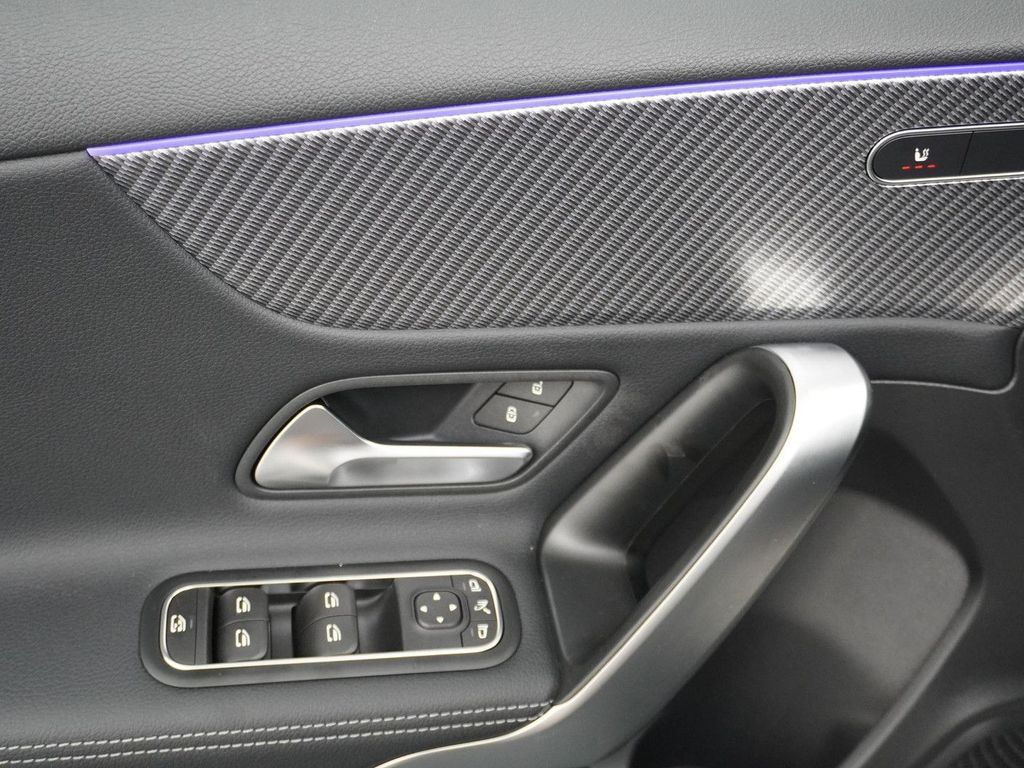 Mercedes-Benz A 180 Star Edition Luxury Line | Tempomat | Acht