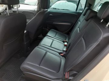 Opel Zafira - 11