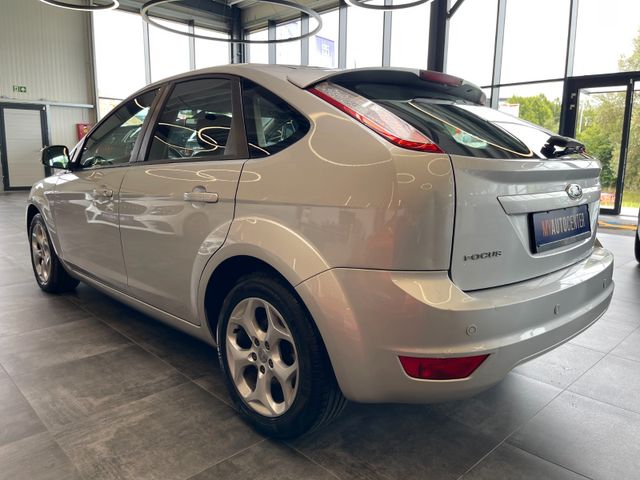 Ford Focus Lim. Aut. *SPORTSITZE*SHZ.*TÜV0826*KLIMA