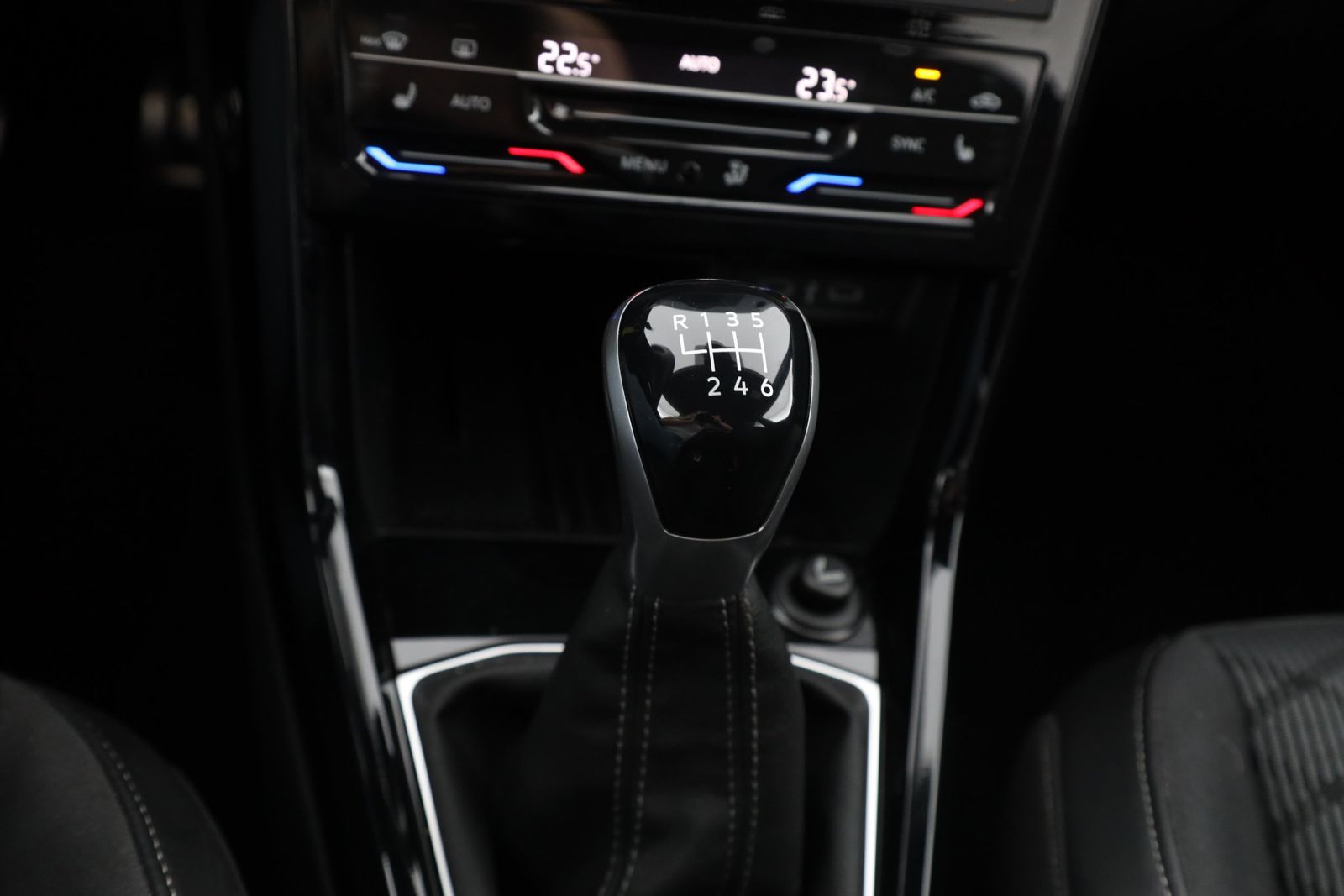 Volkswagen T-Cross - Bild 16