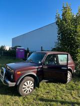 Lada Niva 1.7i 4x4 LPG - - Lada Niva Gebrauchtwagen in Berlin