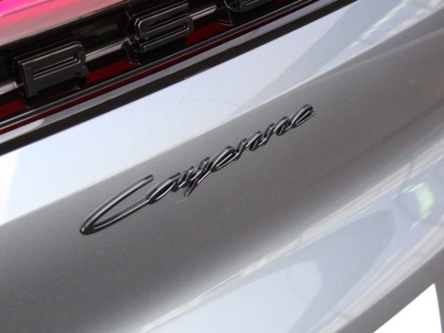 Porsche Cayenne - Bild 12