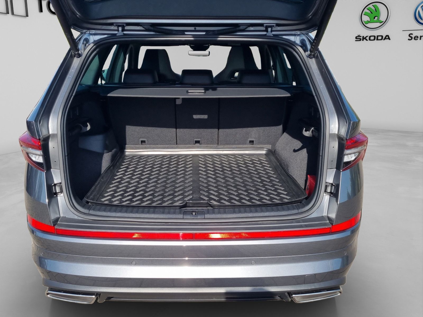 Fahrzeugabbildung SKODA Kodiaq RS 4x4 2,0 TSI DSG Navi Pano ACC AHK
