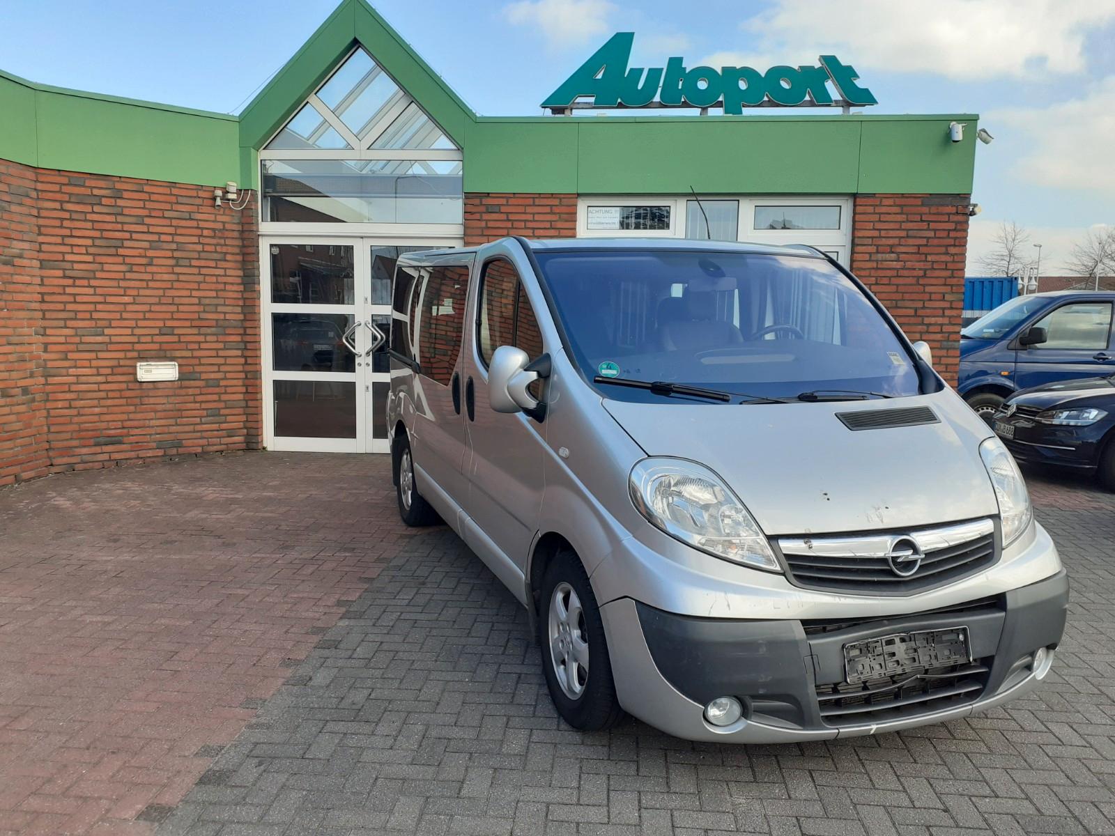 Opel Vivaro Kombi Life Cosmo behindertengerecht