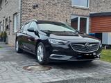 Opel Insignia 2.0 BiTurboDiesel4x4 Zahnriemen neu - Opel Insignia Unfallwagen