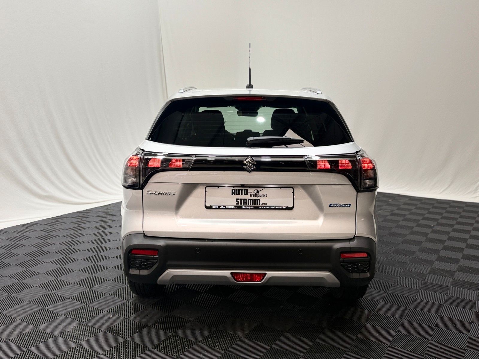 Fahrzeugabbildung Suzuki S-Cross 1.4 BOOSTERJET Hybrid Comfort