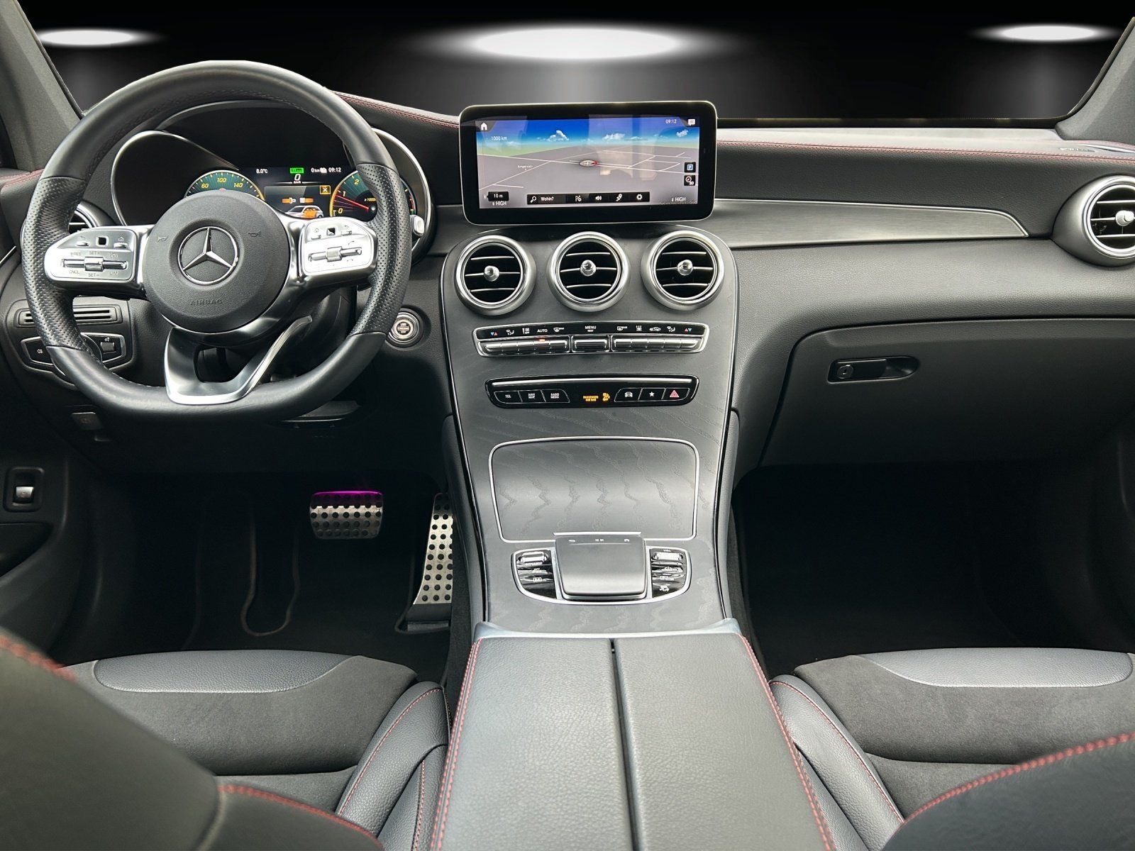 Fahrzeugabbildung Mercedes-Benz GLC 300 de AMG digiTacho AHK el.Heckkl LED Busin