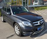 Mercedes-Benz GLK 350 4MATIC - - Mercedes-Benz GLK 350 mit Benzin-Antrieb