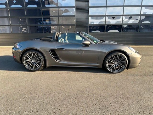 Porsche Boxster 718 *2.HD*50TKM*SCHECKHEFT*HU*