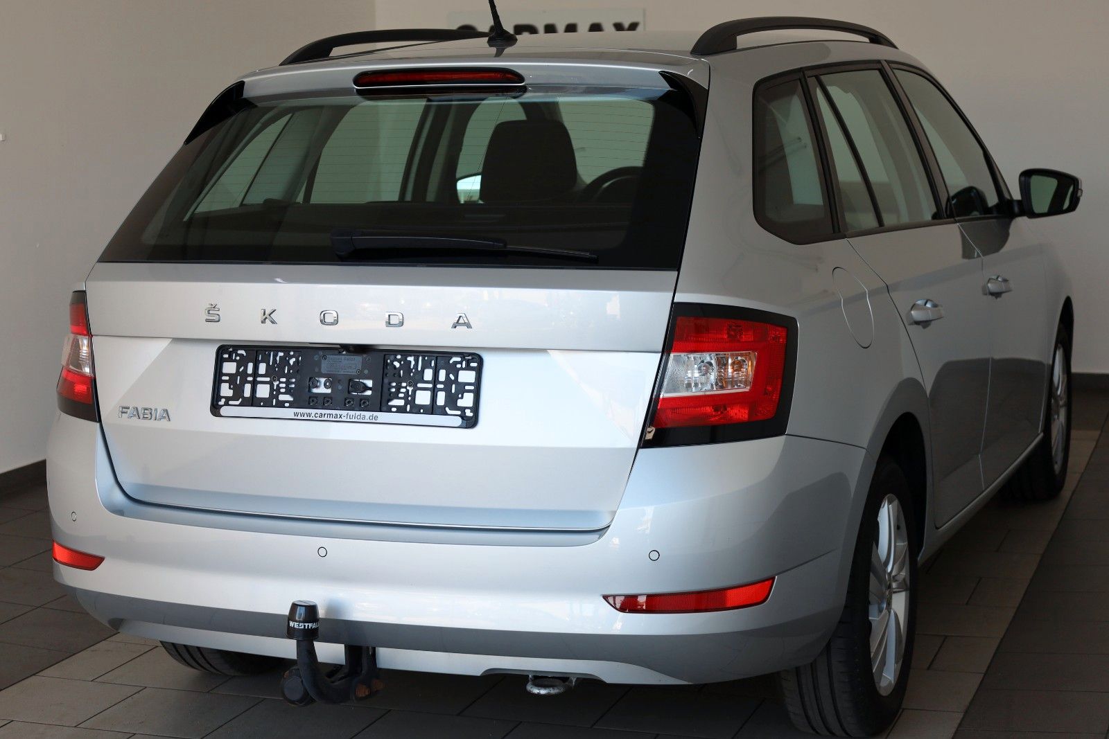 Fahrzeugabbildung SKODA Fabia Combi Ambition SH,PDC,Kamera,Apple CarPlay