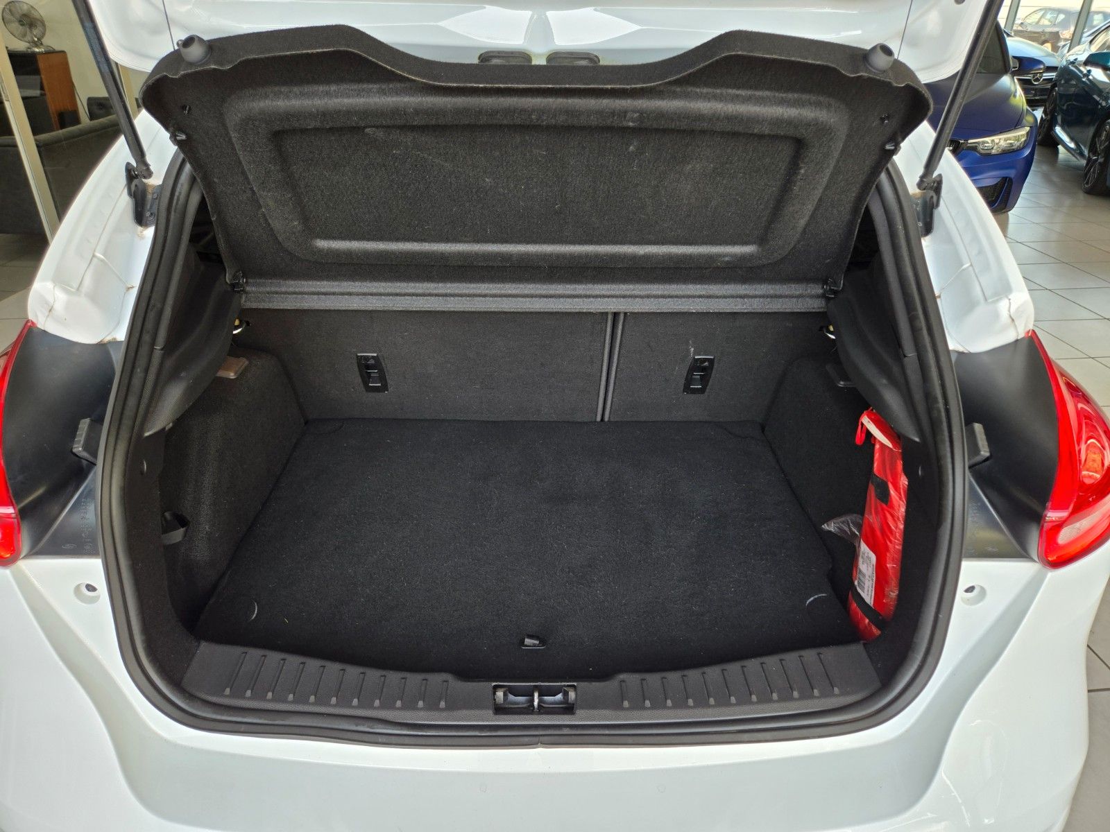 Fahrzeugabbildung Ford Focus Lim. RS*Recaro Sitze