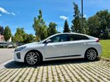 Hyundai Plug In - NEUER Antriebsakku - Premium - 1. Hand - Hyundai IONIQ mit Schiebedach