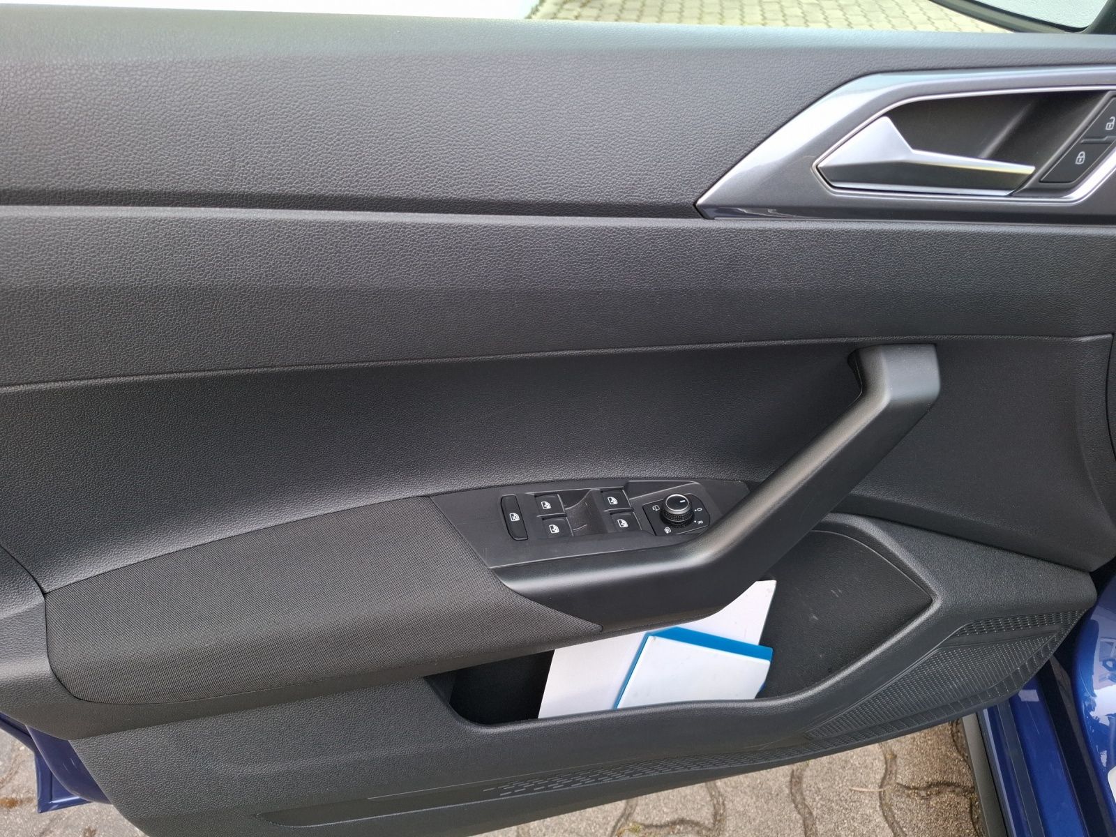 Fahrzeugabbildung Volkswagen Polo DSG Highline R-Line LED Navi AID ACC RFK be