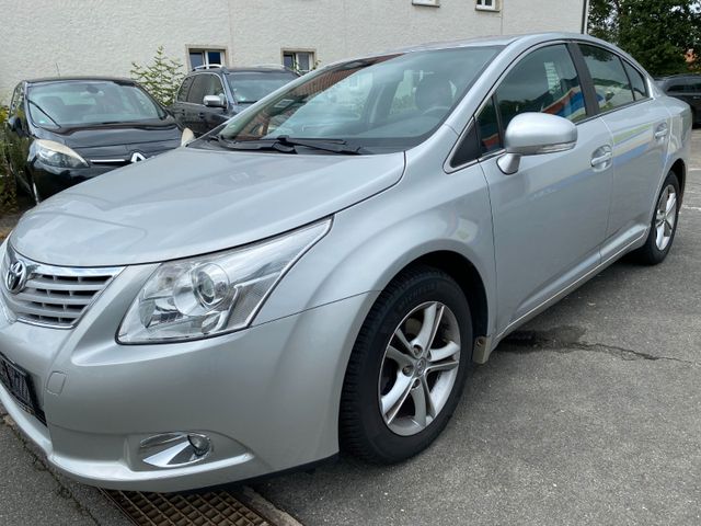 Toyota Avensis Sol NAVI KLIMA TÜV 10.2026