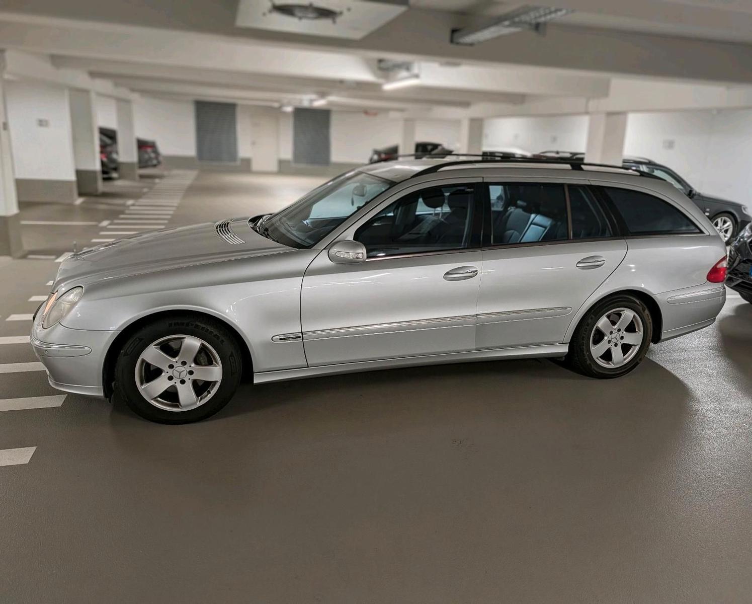 Mercedes-Benz E280 2004 — vehicle for AFU Ukraine