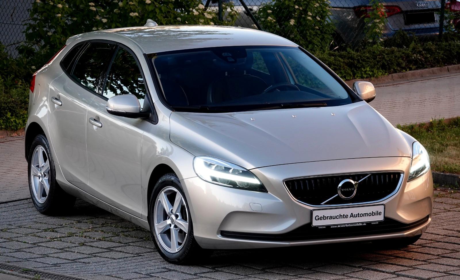 Volvo V40 *MOMENTUM* KAMERA* GARANTIE*