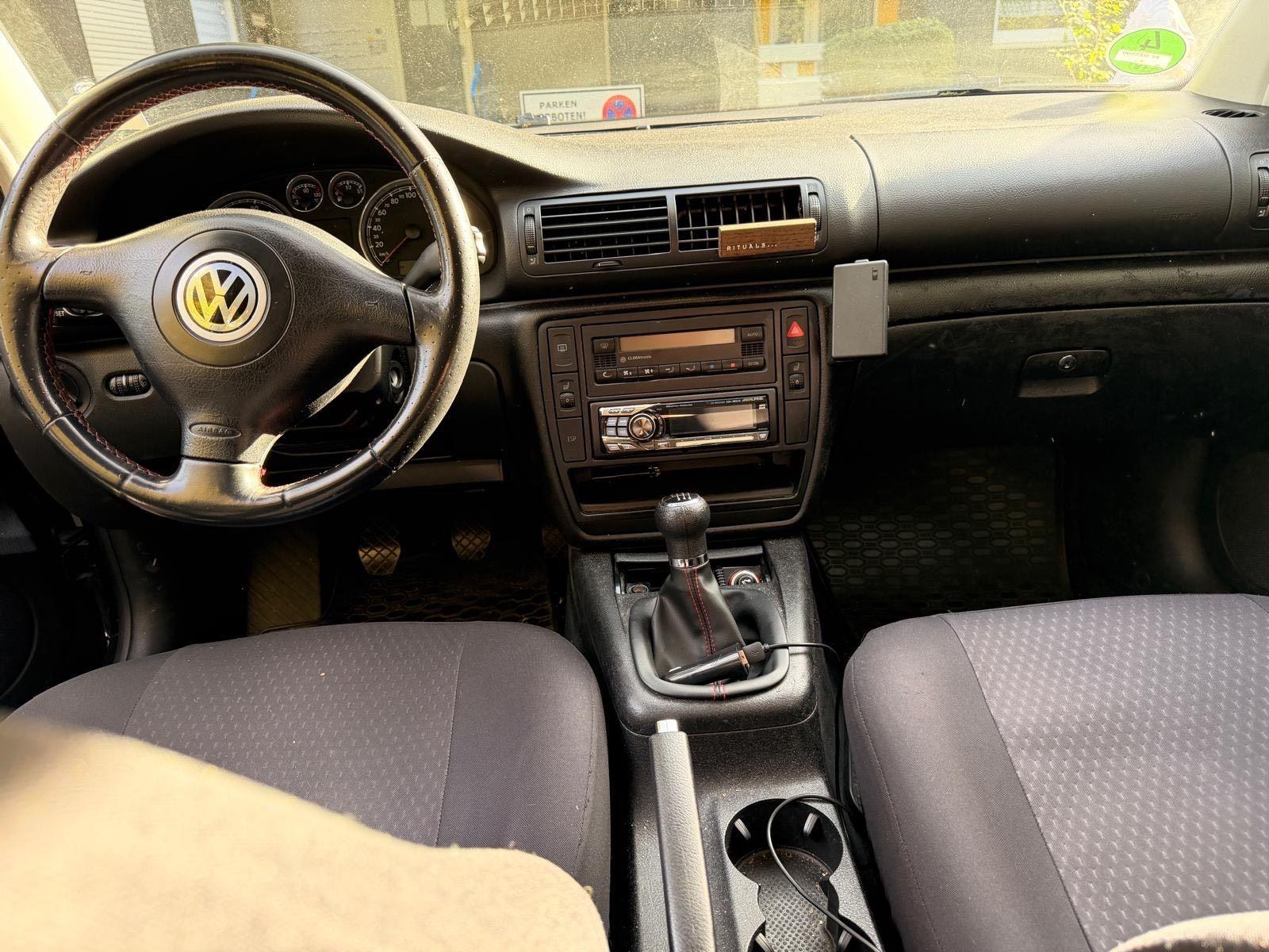 Volkswagen Passat 2004 — photo 13