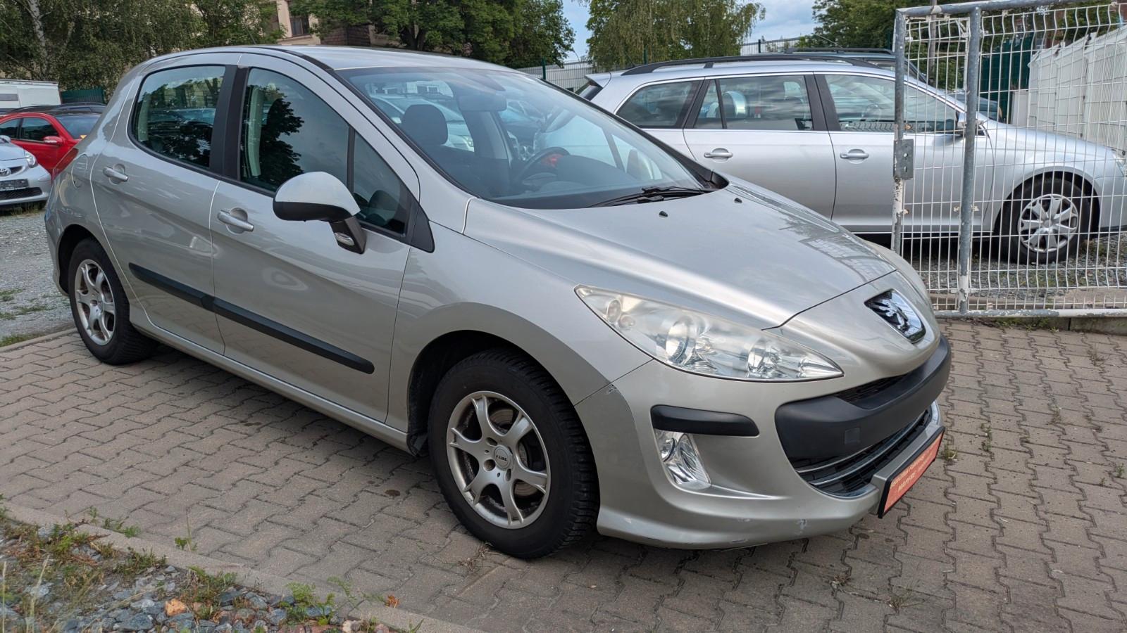 Peugeot 308 Tendance 1.6i Klimaauto/2.HAND/TÜV 09.27
