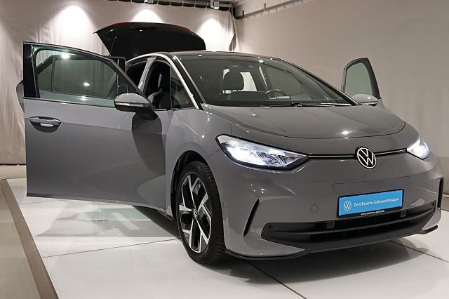 ID.3 Pro 150kW ACC KAMERA NAVI DAB SHZ el.SITZE