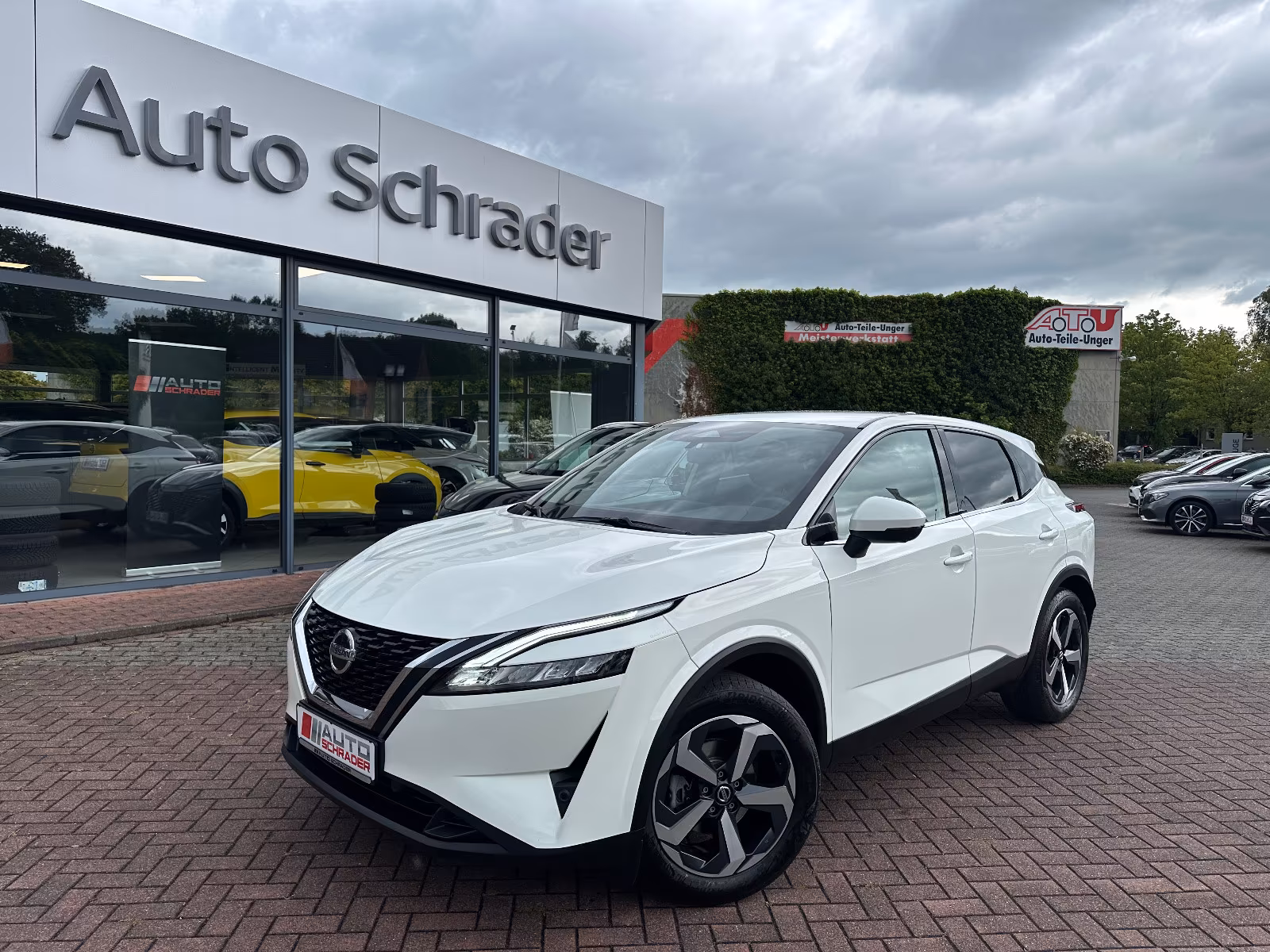 Nissan Qashqai N-Connecta / 360°GRAD / NAVI / I.HAND /