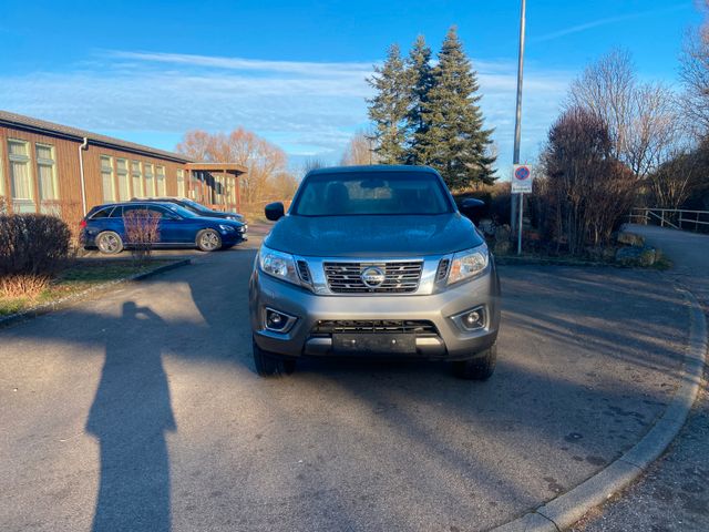 Nissan Navara NP300 Acenta Double Cab 4x4