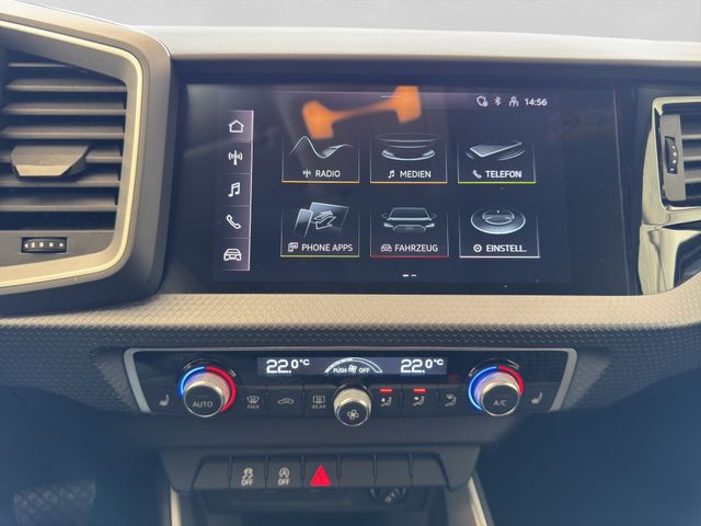 Fahrzeugabbildung Audi A1 30 TFSI Sportback advanced+LED+CarPlay+Spur