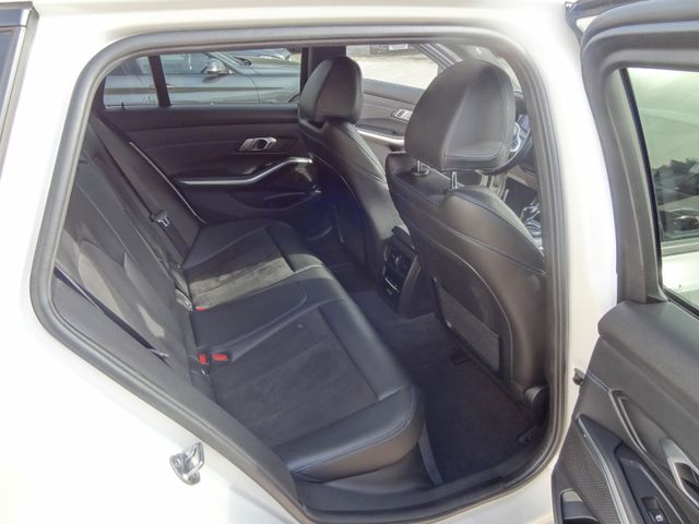 Fahrzeugabbildung BMW 330d xDrive M Sport/1.Hd/LED/Virtual/AHK/