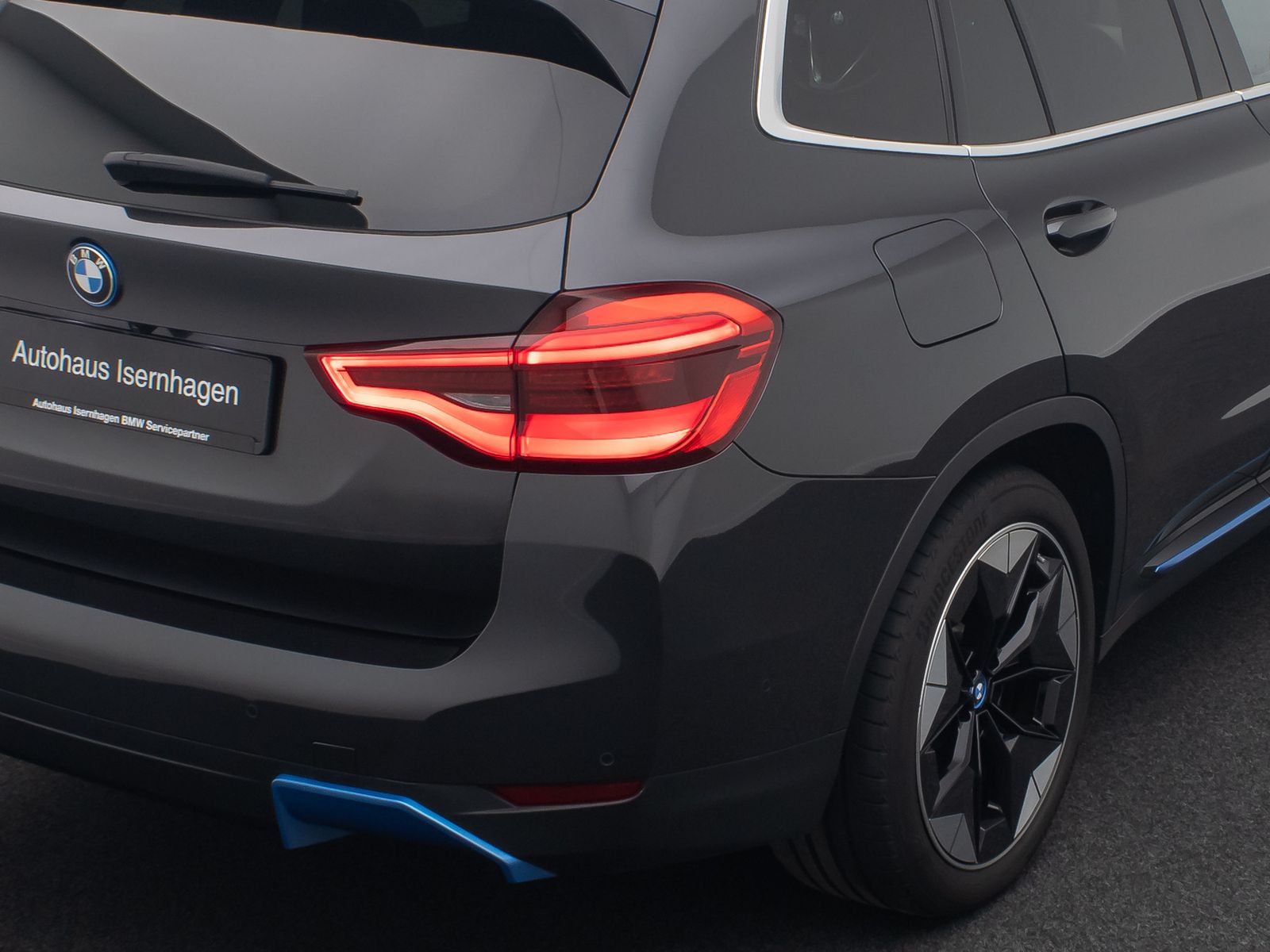 Fahrzeugabbildung BMW iX3 Impressive ACC HUD DAB 360° Panorama 20Zoll