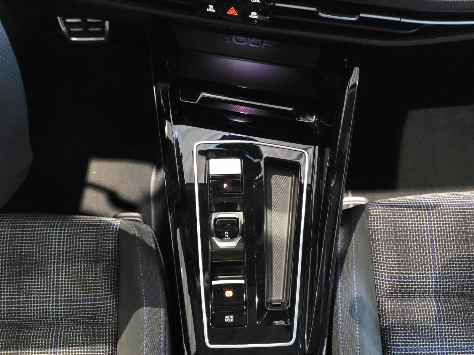 Volkswagen Golf VIII GTE Hybrid blackstyle Matrix*Pano*DCC*, миниатюра 8