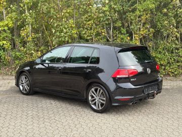Volkswagen Golf - 5