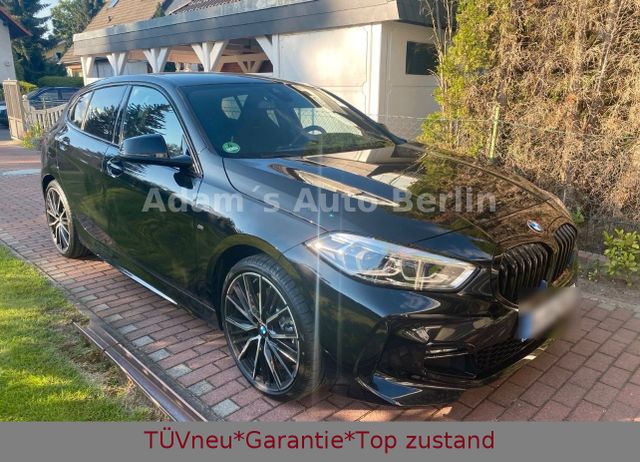 BMW 120 i M Sport*Navi*Kamera*Neu Fahrzeug*