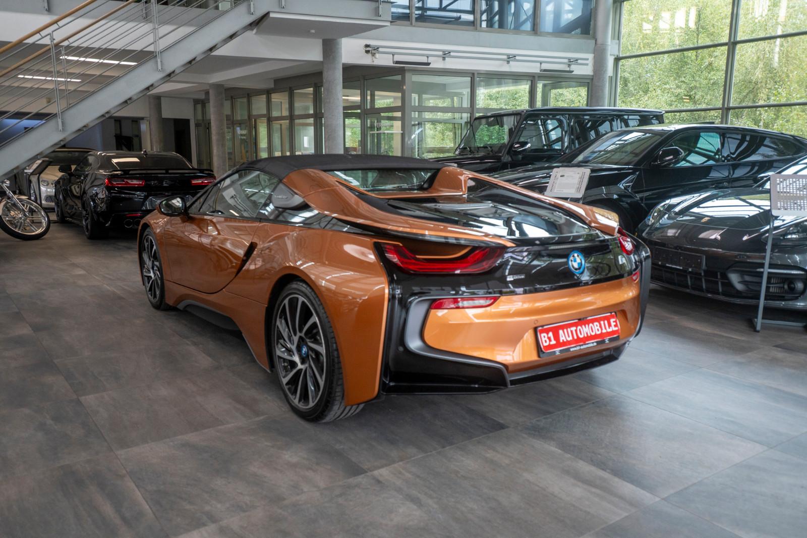 BMW i8 Roadster*HUD*H&K*LASER*CARBON