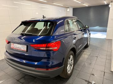 Audi Q3 - 4