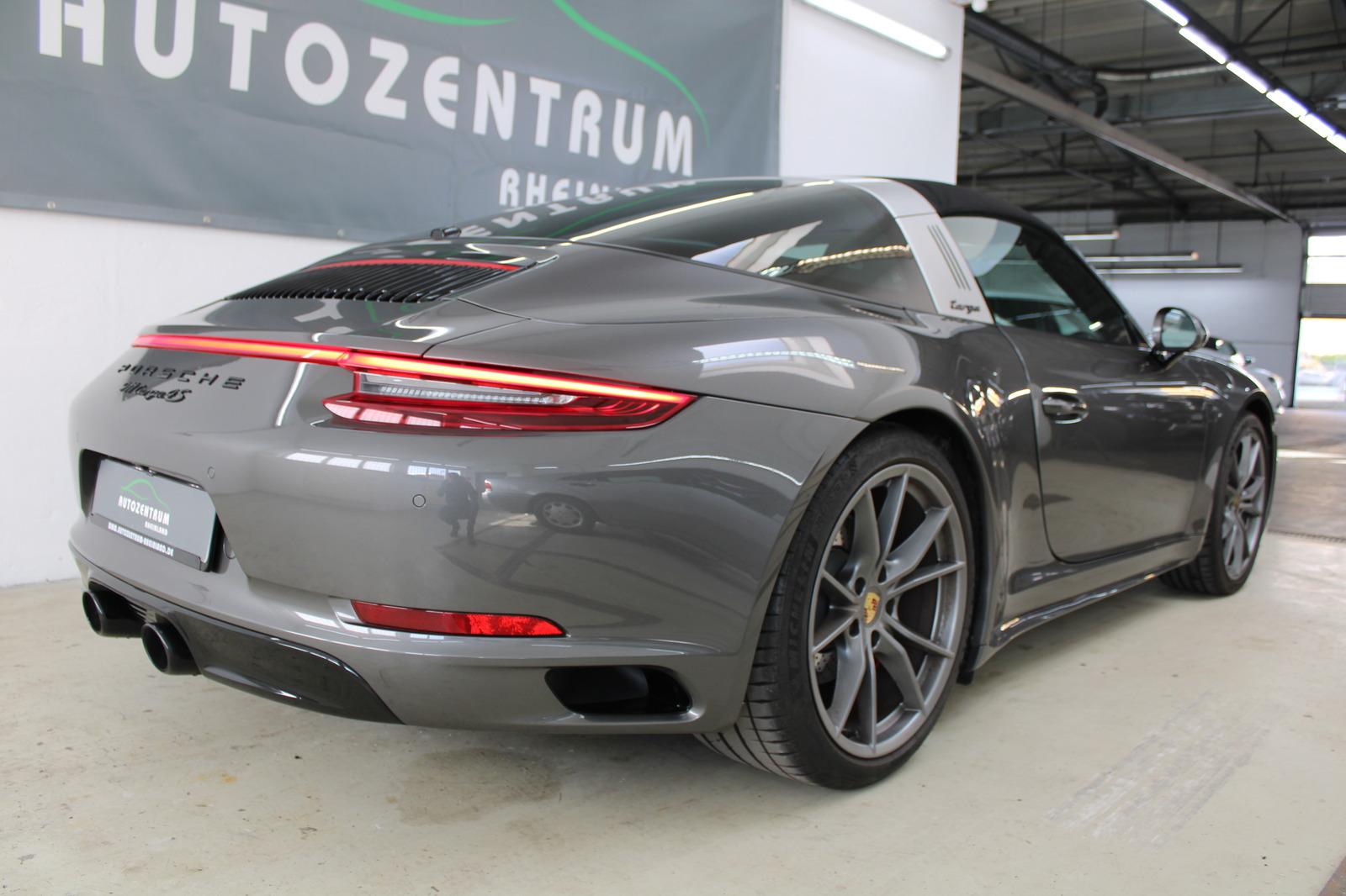 PORSCHE 991 TARGA 4S