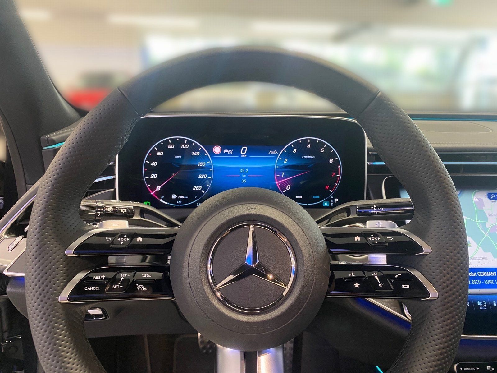 Fahrzeugabbildung Mercedes-Benz E 450 4M T AMG*PremiumPlus*Standhz*AHK*Burmester