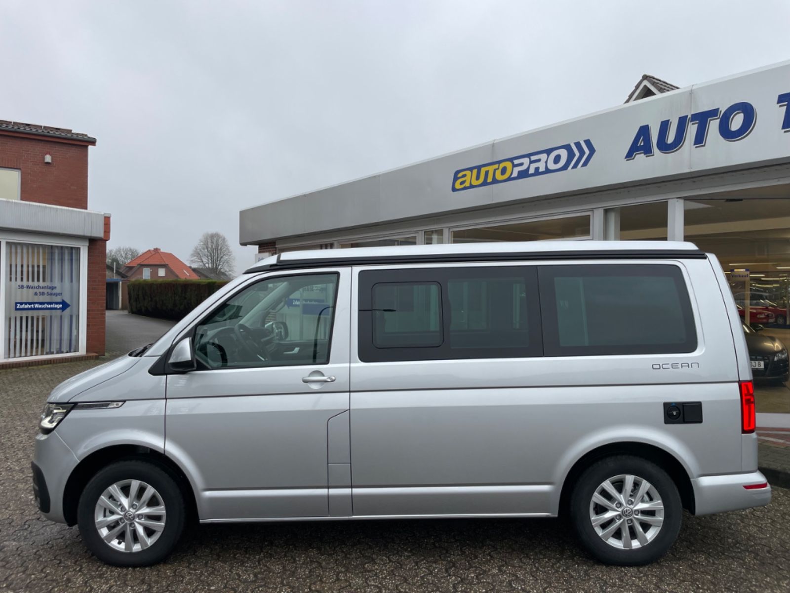 Fahrzeugabbildung Volkswagen T6.1 California 2.0 TDI Ocean DSG Navi/LED/AHK