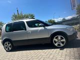 Skoda 1,6 TDI Roomster SCOUT *AHK*1.HAND*LED* - Skoda Roomster in Hamburg