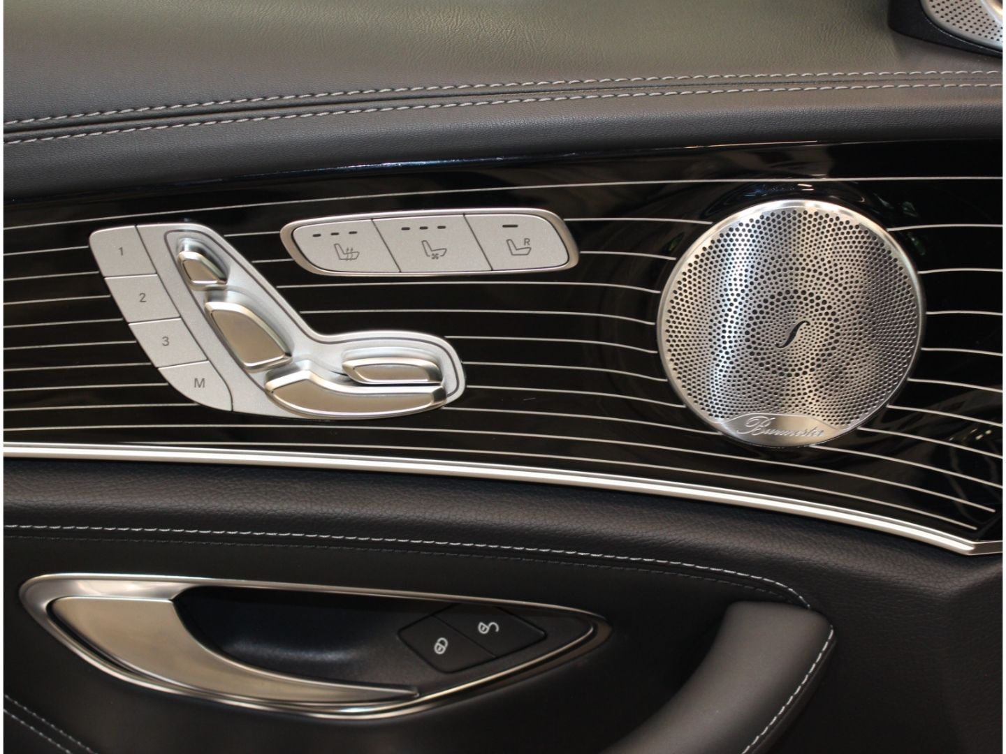 Fahrzeugabbildung Mercedes-Benz E 63 AMG S 4Matic+ Drivers*Pano*160k NP*VOLL