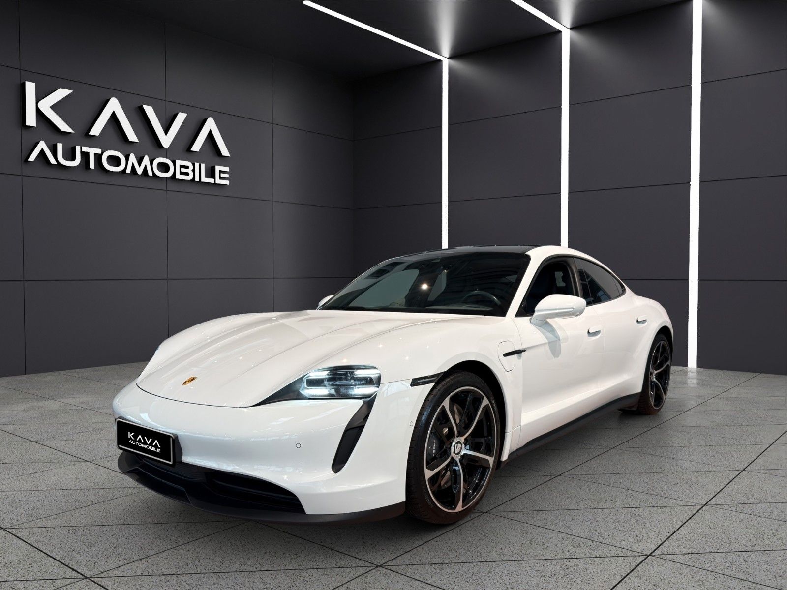 PORSCHE Taycan im Fahrzeugbestand von Kava Automobile