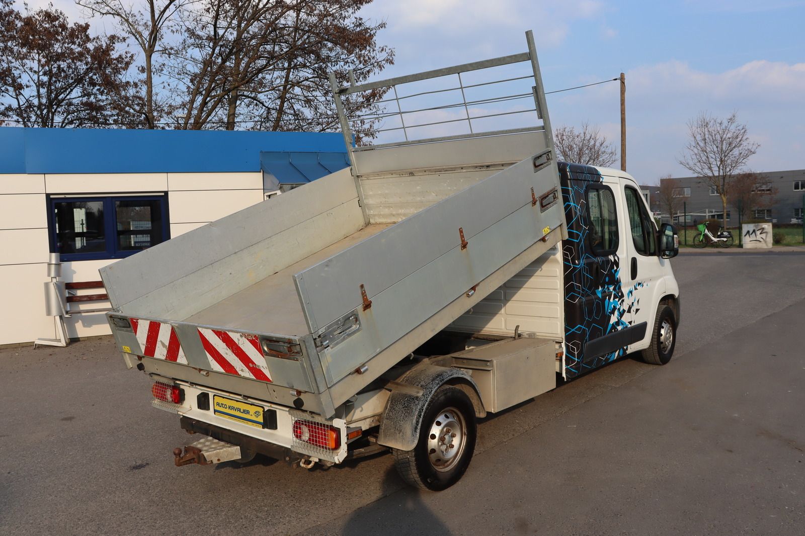 Fahrzeugabbildung Citroën Jumper 2.2d DOKA Kipper 7 Sitzer 1. Hand