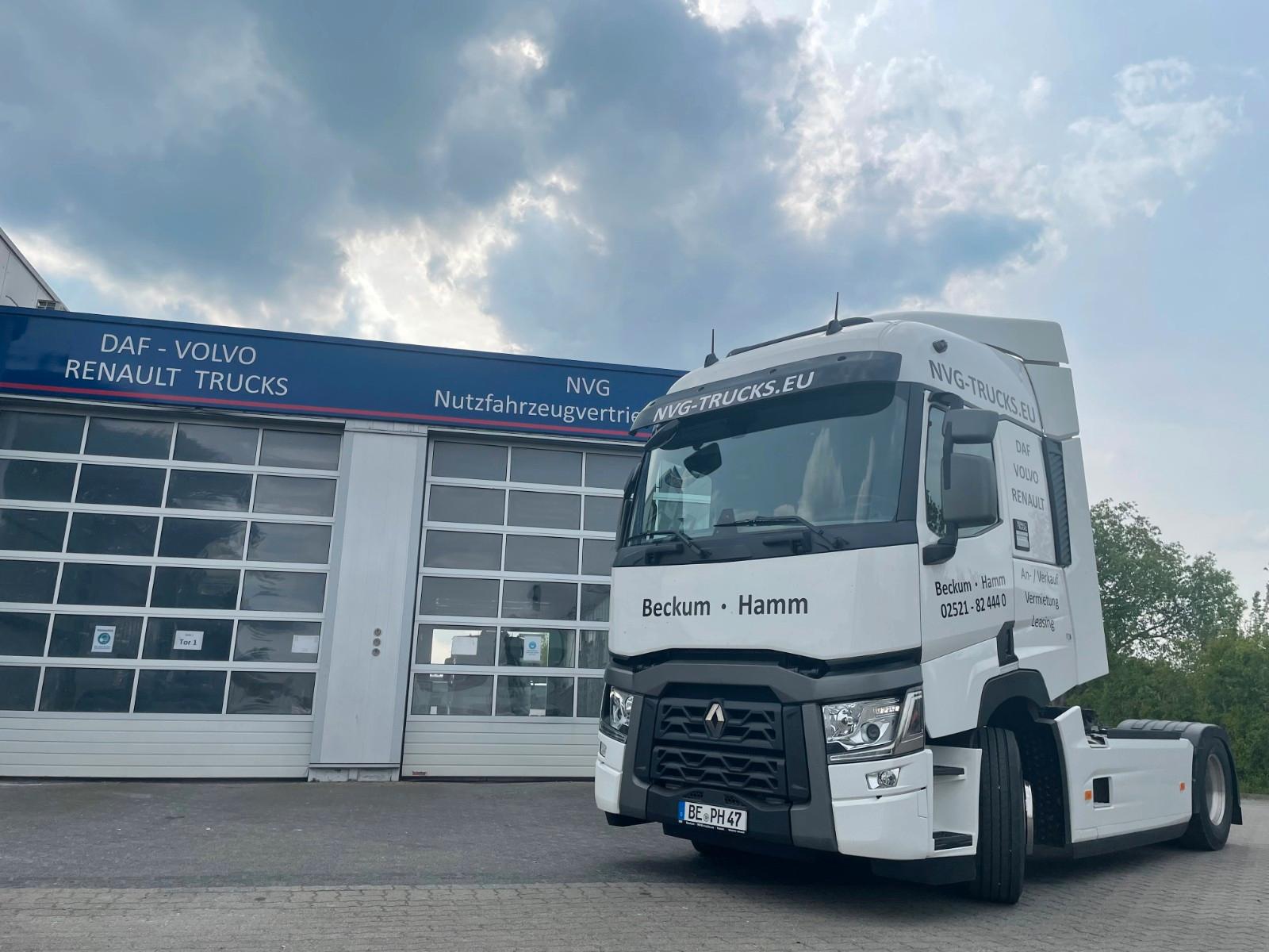 Renault T 480 4x2 Sleeper Cab  2L-HY