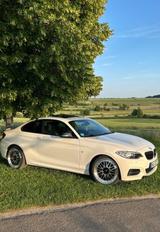 BMW M235i Coupé - BMW M235: M235i