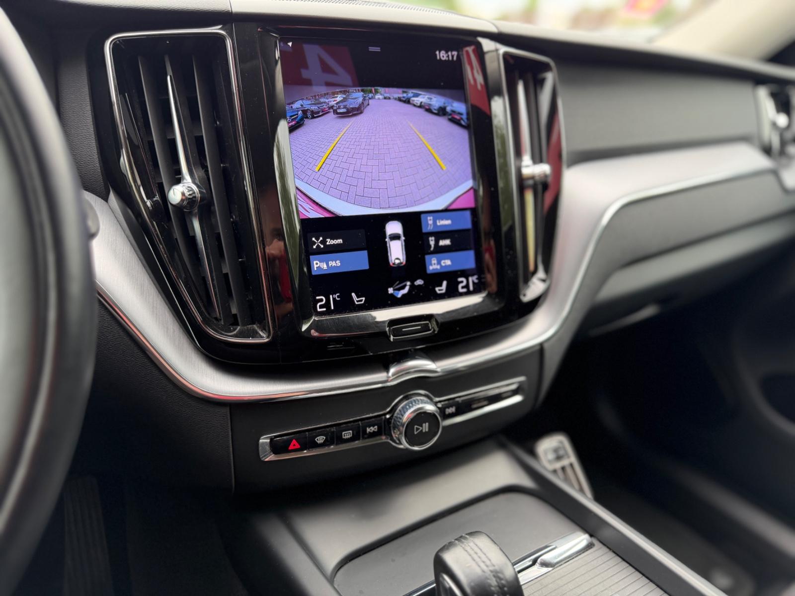 Volvo XC 60  Momentum Pro AWD*H&K*ACC*LED*AHK*