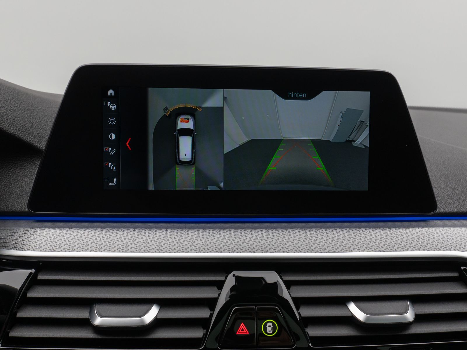 Fahrzeugabbildung BMW 520d M Sport Panorama 360° HUD HiFi AHK Komfort