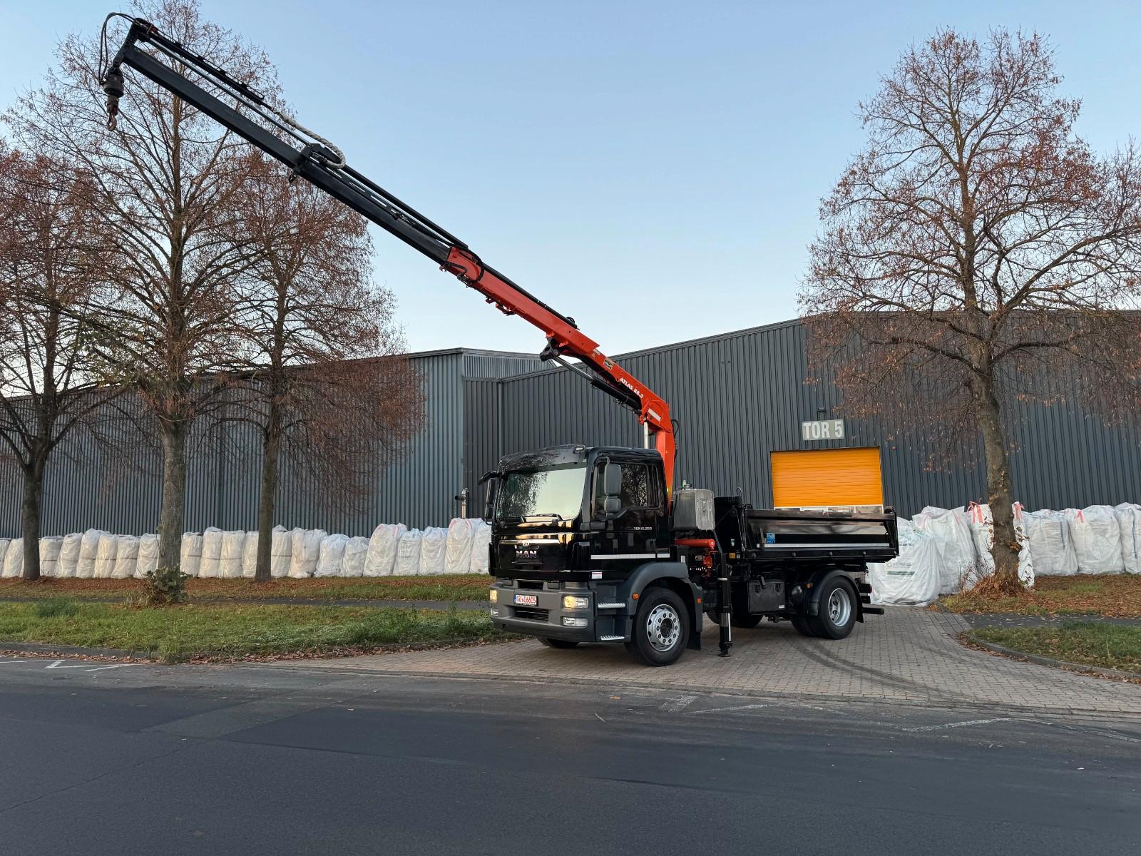 MAN TGM 15.250 - 157 TKm - Kran - 1. Hand